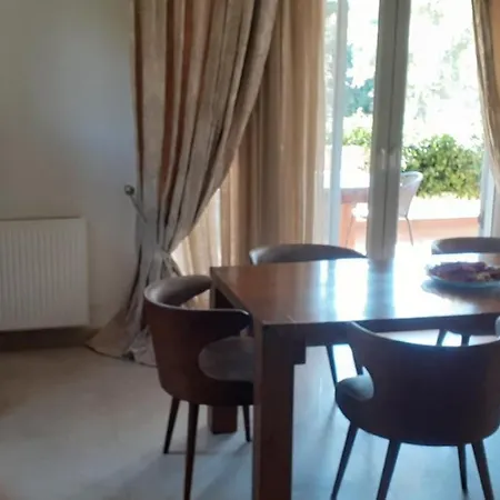 Villa Dioni *